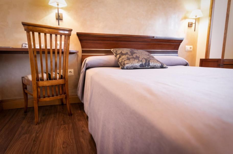 Hotel Rivera Del Duero 3*