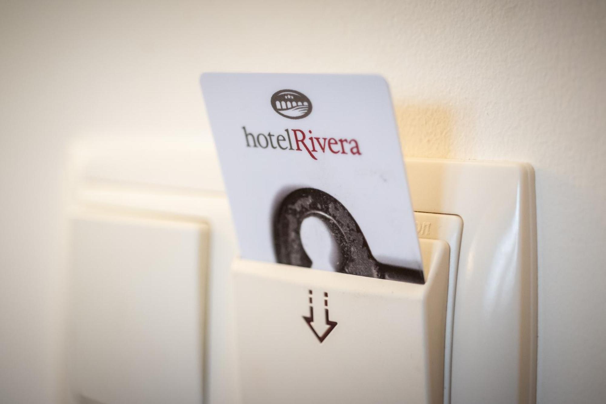 Hotel Rivera Del Duero